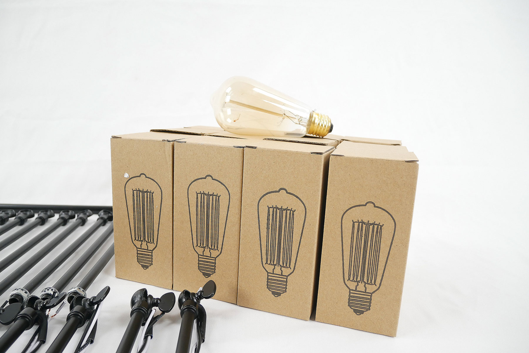 โคมไฟระย้าเหล็กทรงแมงมุม 12 ขา สีดำ สไตล์ Loft American