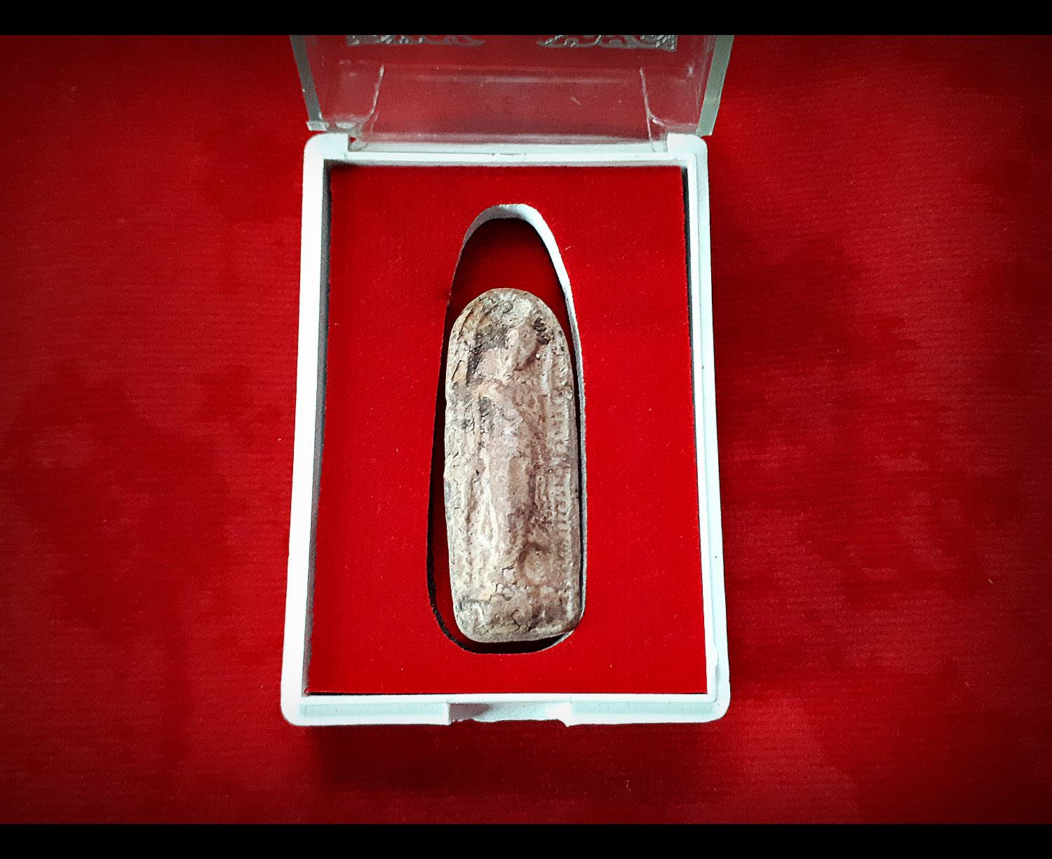 พระลีลา วัดอารีทวีนาราม(วัดหนองอีดุก) เนื้อดิน(พระกรุ กรุแตก) ทัน หลวงพ่อกวย วัดโฆสิตาราม(วัดบ้านแค) ปลุกเสก ปี2515 (#รับประกันแท้)