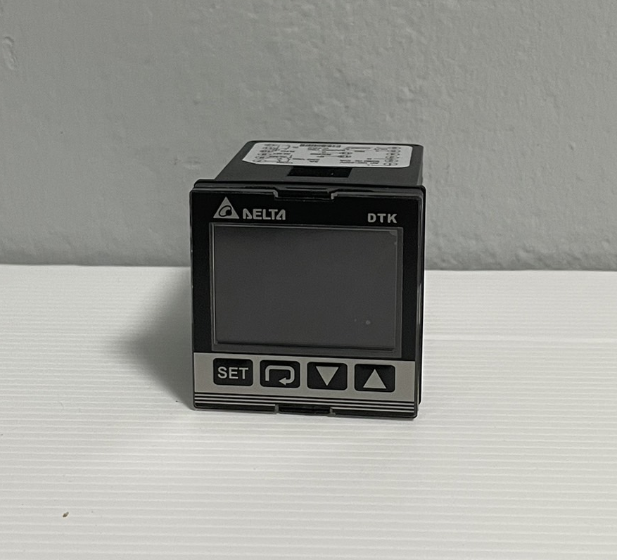 Delta Temperature ControllerDT Series Model: DTK4848V12 Voltage pulse output 12VDC +/-15%,RS-485 Communication