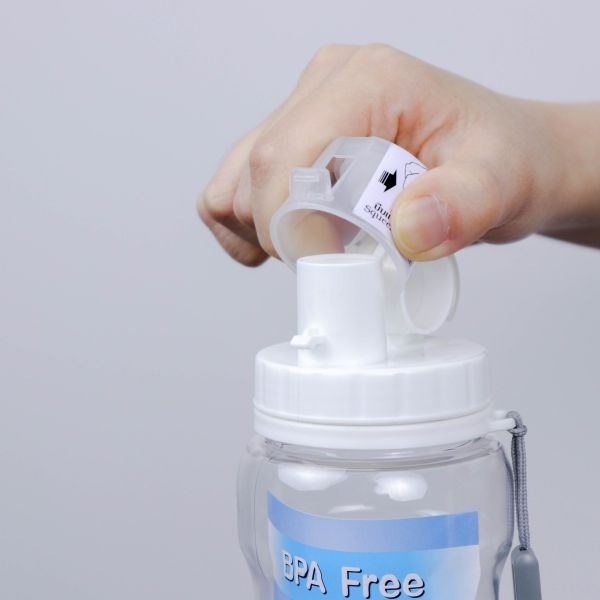 P07845 ขวดน้ำดื่ม ใส่น้ำร้อนได้ Superlock จุ 0.55 ลิตร No.5235 (ขนาด 7 ซม.(กว้าง) X 7 ซม.(ยาว) X 19.5 ซม.(สูง ราคาส่งต่อ 12 ใบ :เฉลี่ย 80 บ./ใบ