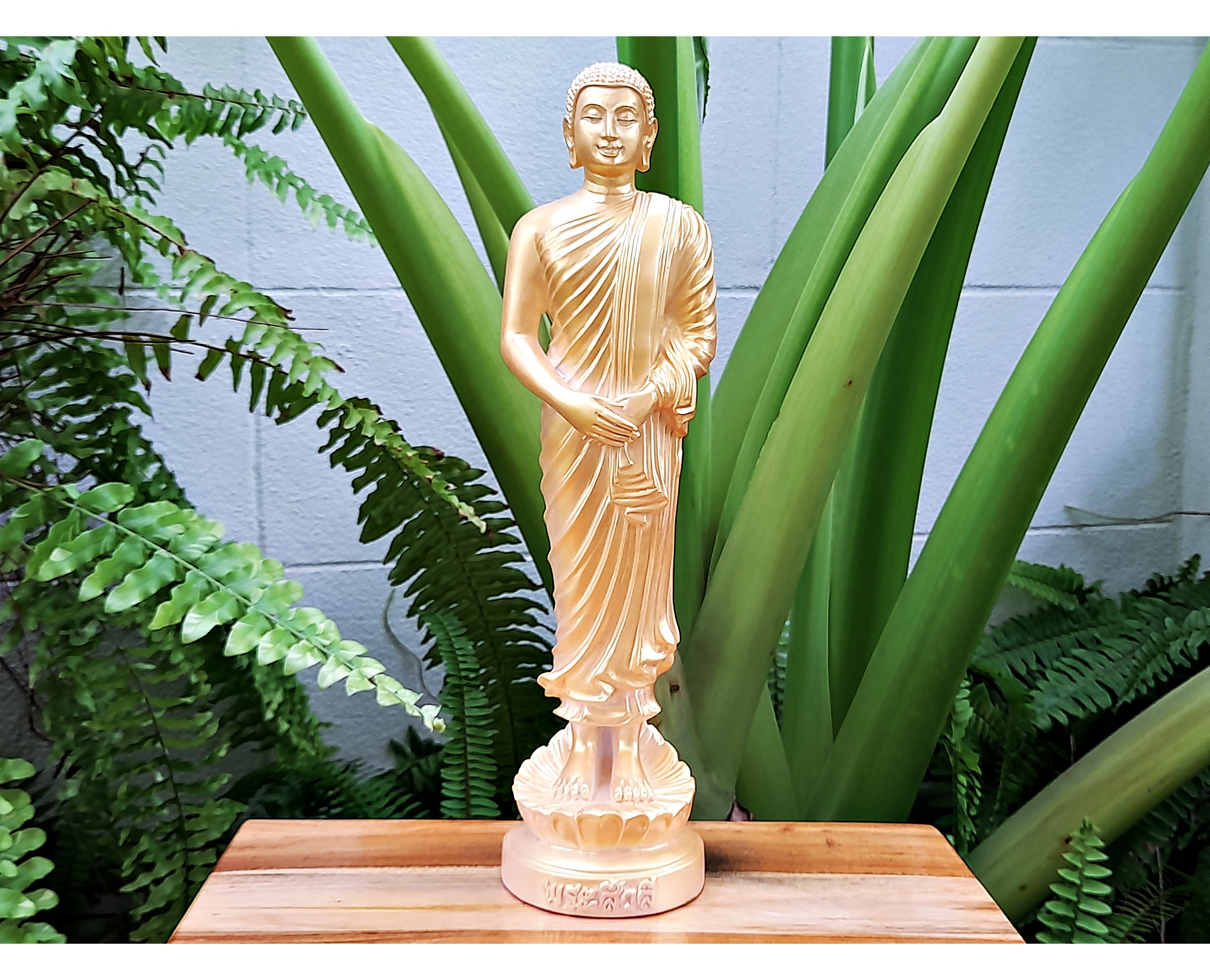 รูปหล่อ พระสีวลี(ผู้เป็นเลิศทางด้านลาภ) (ปางไม่แบกทุก พ้นทุกข์ ได้ลาภแบบไม่ต้องแบกทุกข์) (ขนาดตั้งบูชา สูง13นิ้ว) เนื้อเรซิ่น สีทองมุข ปี2564 #รับประกันแท้