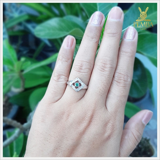 แหวนมรกตแท้ เงินแท้925 ชุบทองคำขาว แหวนพลอยแท้