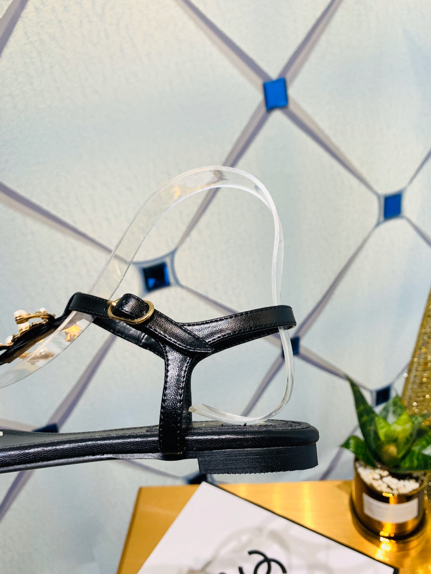 รองเท้าแตะ cn flat sandal แบบรัดส้น ไซส์ 34-40