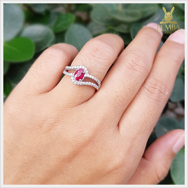 แหวนทับทิมแท้ สีแดงสด ดีไซน์เก๋ๆ ใส่ติดนิ้วน่ารักๆ แหวนพลอยแท้