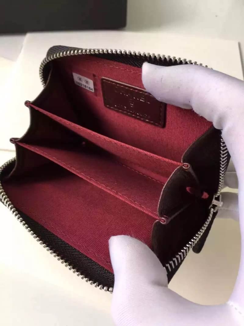 กระเป๋าสตางค์ cn chevron coin purse caviar skin สีดำ ใบสั้น ใส่เหรียญ ใส่การ์ด ได้