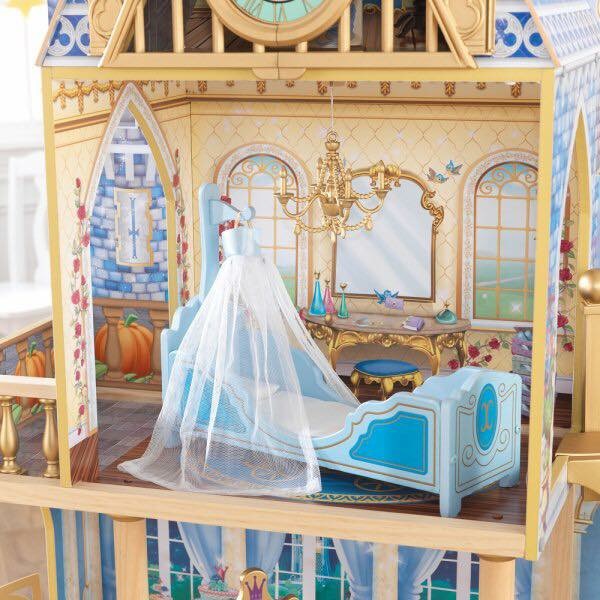 ปราสาทซินเดอเรลล่าสุดหรูหรา KidKraft Disney Princess Cinderella Royal Dreams Dollhouse