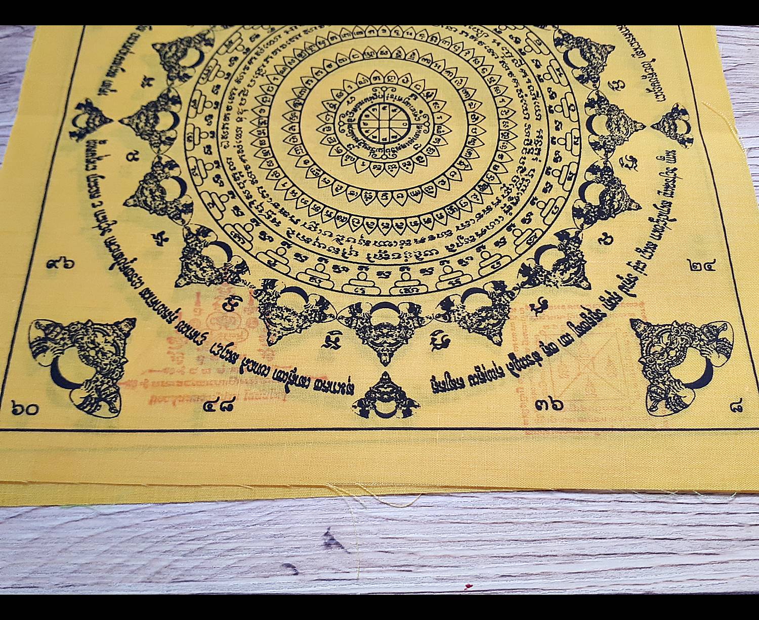 ผ้ายันต์ พระราหู + ยันต์สุริยาทรงกรด (พลิกชีวิตหนุนเสริมค้ำดวงชะตา ตัดเคราะห์ กลับร้ายกลายเป็นดี) ปี2562 (เข้าพิธีพุทธาภิเษก ยันต์เกราะเพรช เสาร์5 ที่วัดท่าขนุน) #รับประกันแท้