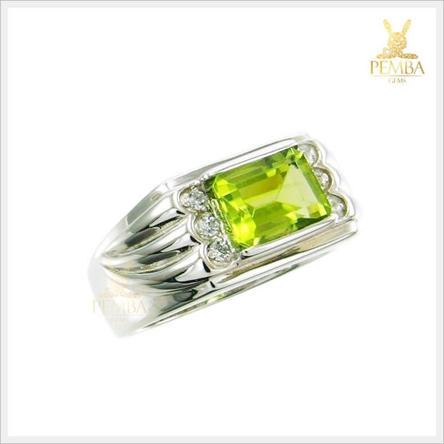 แหวนเพริดอตแท้ ทรงสี่เหลี่ยม เงินแท้925 ชุบทองคำขาว เท่อย่างมีสไตล์