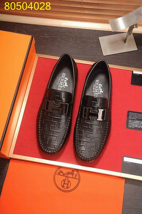 hm men แบบอีกเยอะกดดูด้านในค่ะ size 38-44 ,45-46 มีบางแบบ