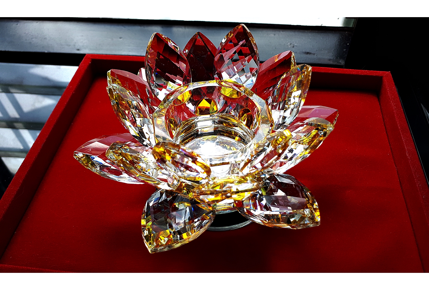 ฐานวางลูกแล้ว ขาตั้งที่วางลูกแก้ว ฐานคริสตัลกลีบดอกบัว2ชั้น คละสีต่างๆ หลากสี หลายขนาด (ขายปลีก ขายส่ง)