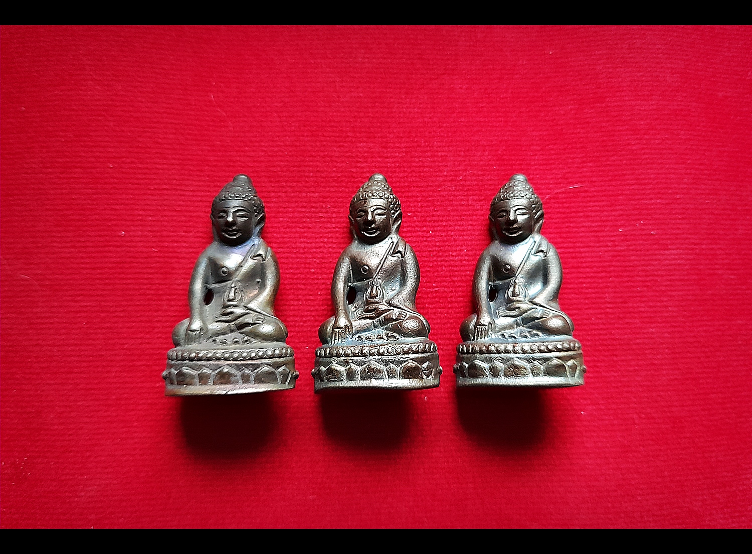 พระกริ่งสะท้านไตรภพ(นเรศวรสะท้านไตรภพ) (ปลุกเสก9พิธี) (#พิธีสะท้านไตรภพ #เสาร์๕ วัดท่าขนุน ปี2563) เนื้อแร่สังขวานรหมื่นยันต์ #รับประกันแท้ - หลวงพ่อเล็ก วัดท่าขนุน