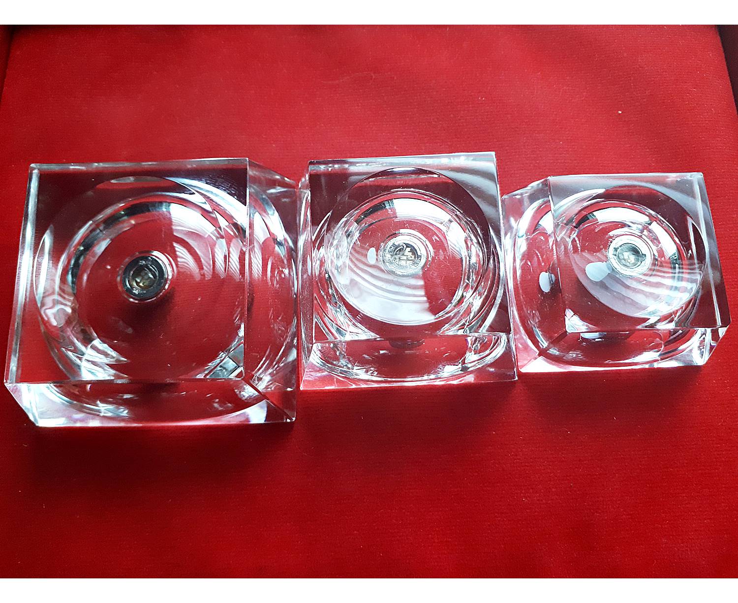 ฐาน วางลูกแก้ว (ชนิด คลิลิกใส แบบมีไฟส่องสว่าง) (ขนาด 11/10/8/6/5/4/3 ซม)