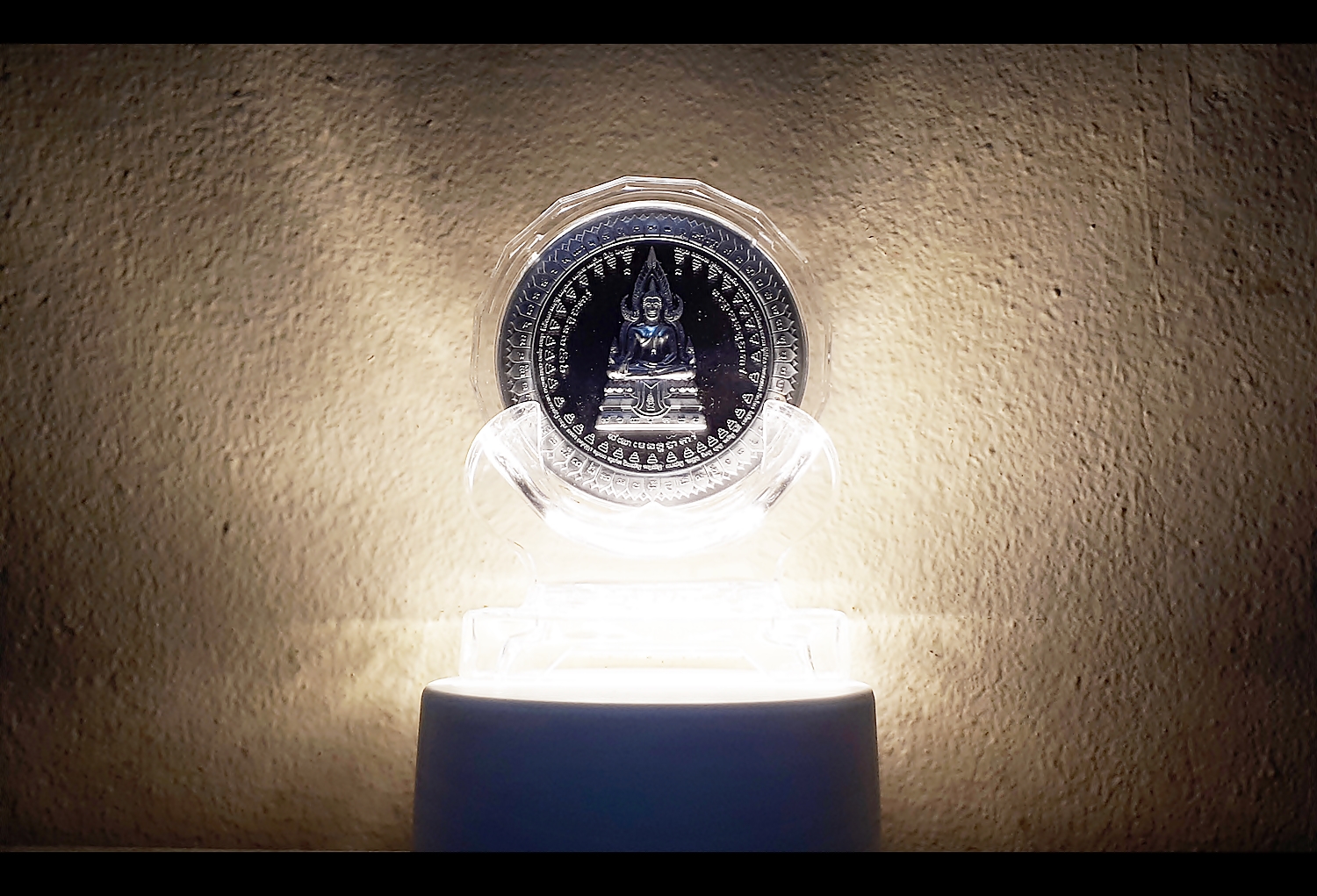 เหรียญพุทธบารมี ยันต์สุริยาทรงกลด(เพื่อความเจริญรุ่งเรื่อง) เนื้อชิน(รับพลังงานรองจากทองคำ) (ขนาด7ซม) รุ่น3 ปี2562 หลวงพ่อเล็ก วัดท่าขนุน (เหรียญสมเด็จองค์ปฐม) #รับประกันแท้