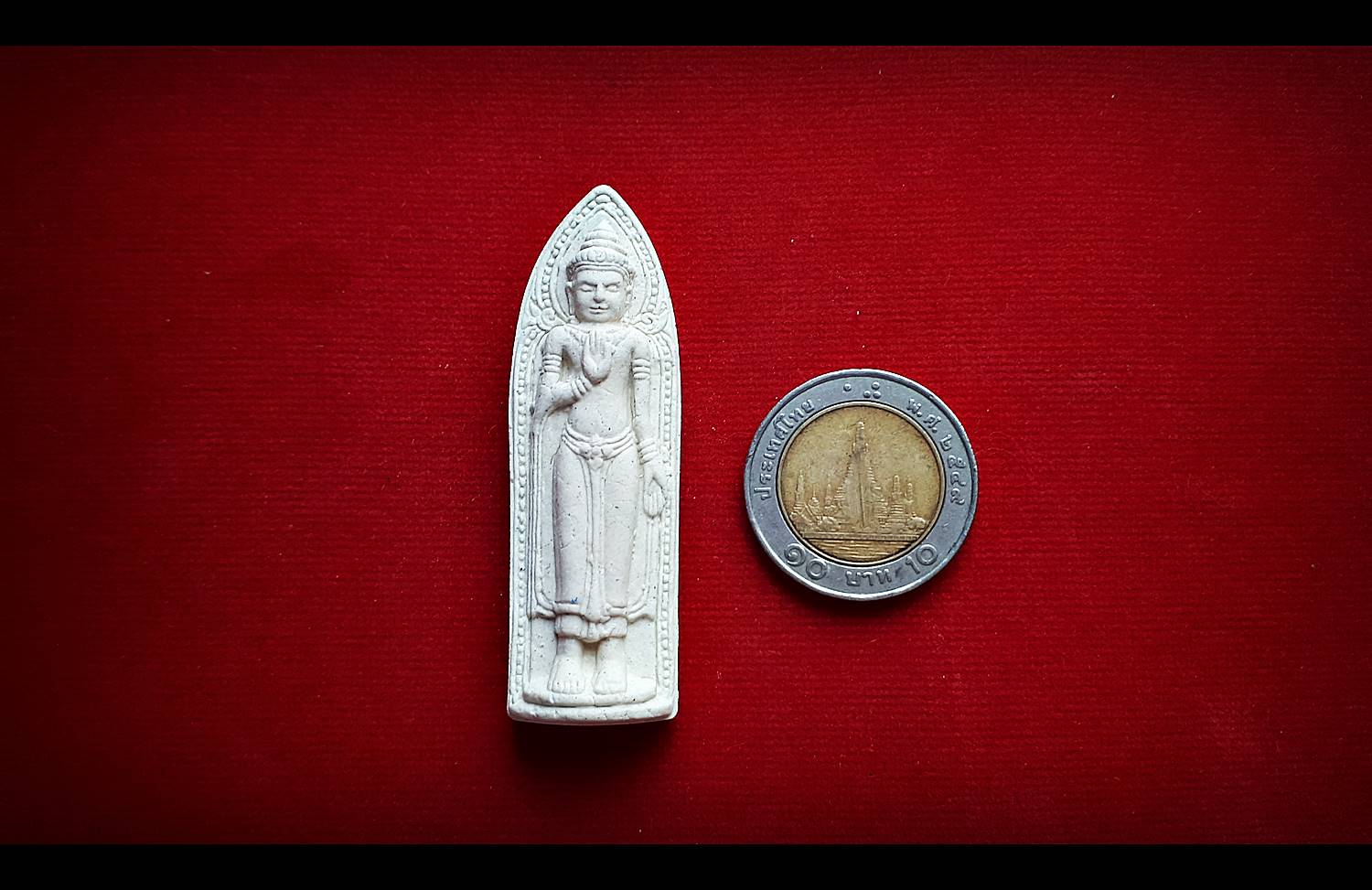 พระร่วงเดชอุดม (เนื้อผงมวลสารก้นกรุวังหน้าผสมผงอิทธิเจสายศิลปิน)