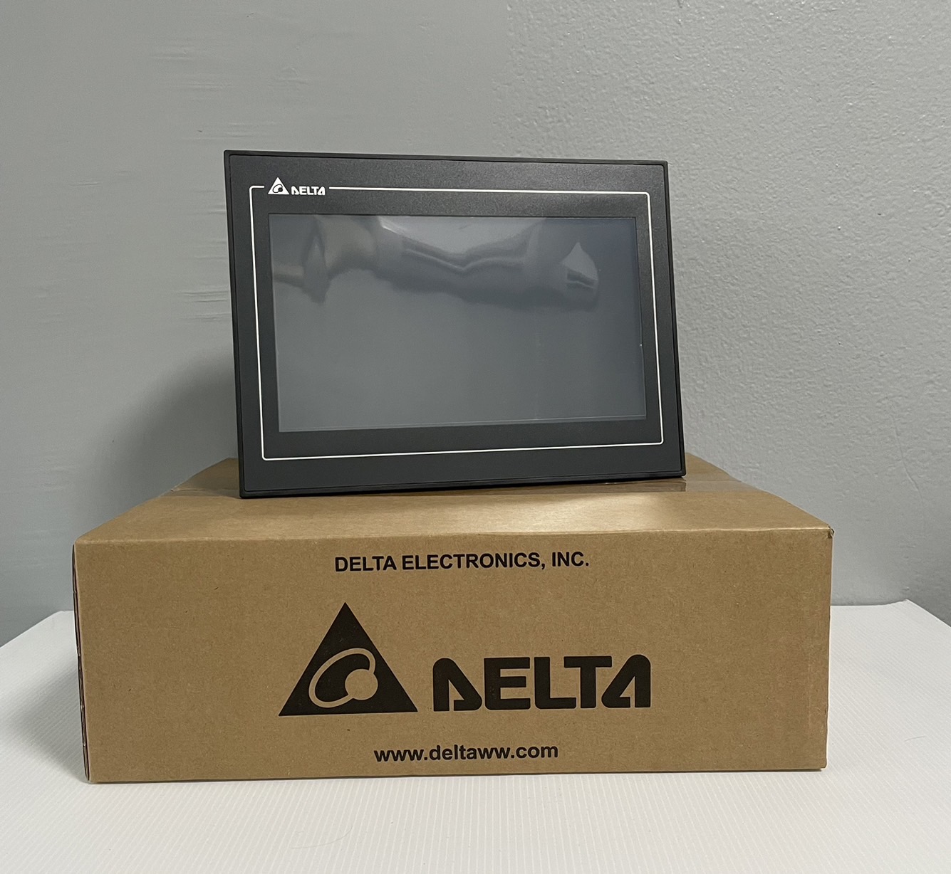 Delta HMI DOP-100 Series Model:DOP-110CS 10.1"2 COM ports