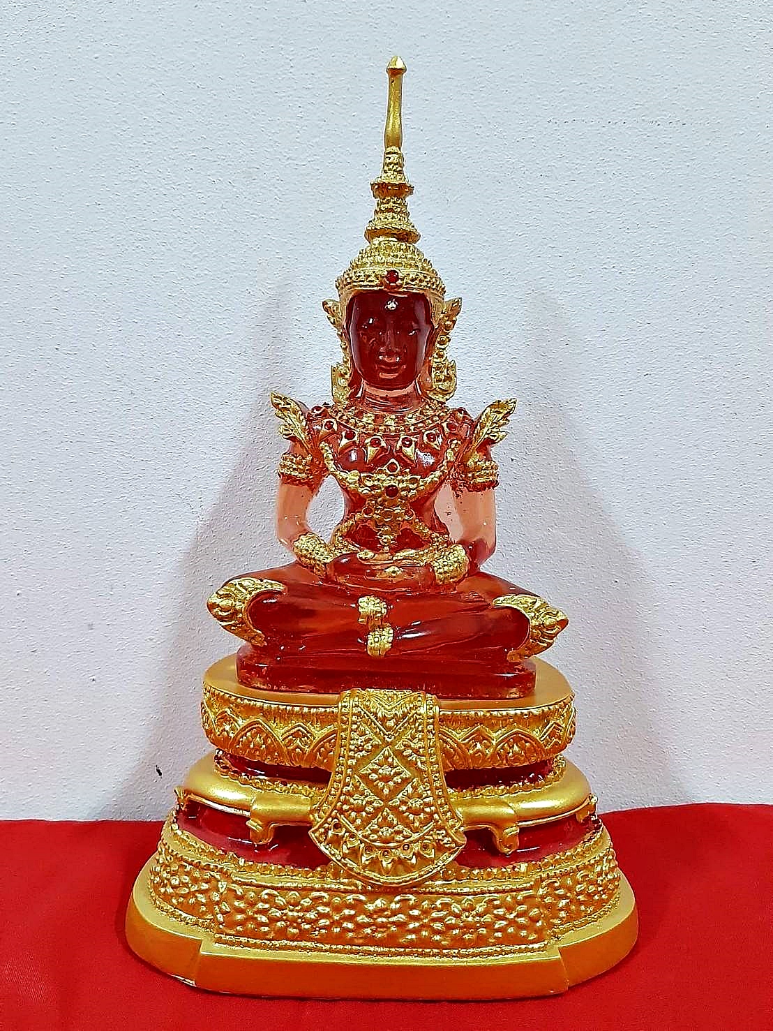 พระแก้วมรกต หน้าตัก5นิ้ว (ครบชุด8สี 8องค์) - (สีขาว สีแดง สีเหลือง สีชมพุ สีเขียว สีส้ม สีฟ้า สีม่วง)