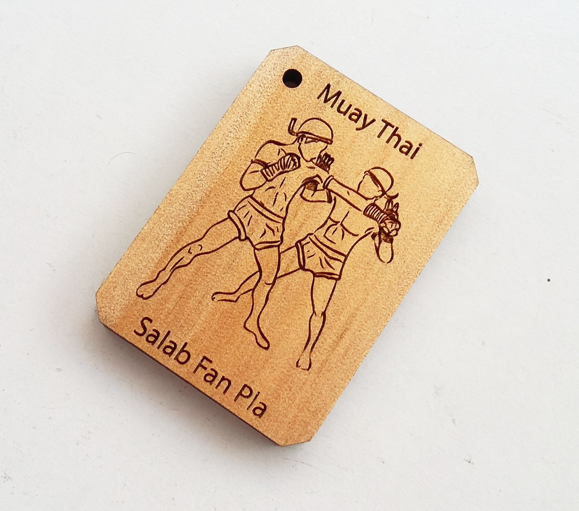 พวงกุญแจไม้แกะสลัก แม่ไม้มวยไทย-สลับฟันปลา