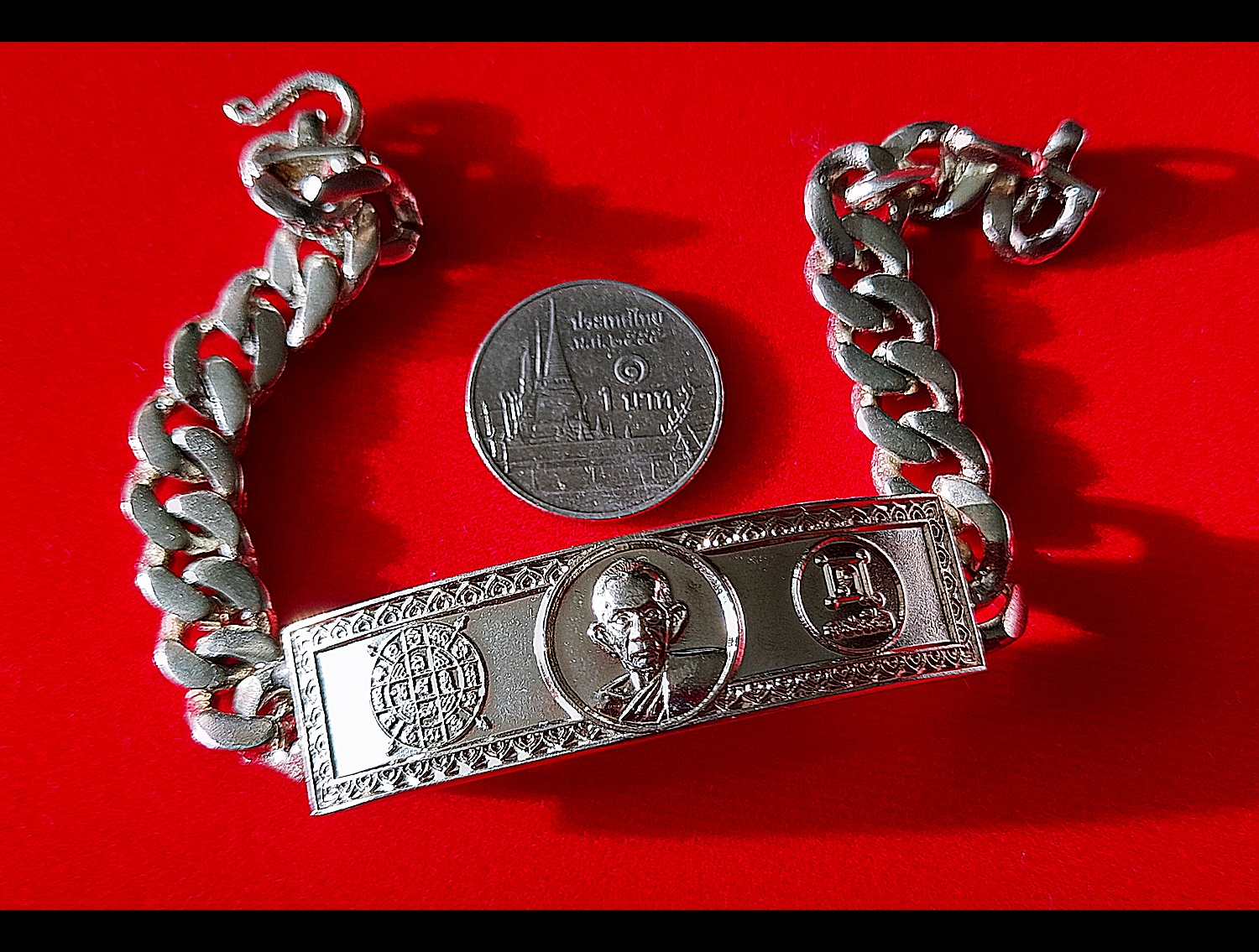 เลสสร้อยข้อมือ ยันต์หนุนเสริมดวง หลวงพ่อกวย วัดโฆสิตาราม(วัดบ้านแค) จ.ชัยนาท เนื้ออับปาก้า (เส้นเล็ก น้ำหนัก2บาท) ปี2564 - #สร้างและปลุกเสกจากวัดโฆสิตาราม #รับประกันแท้