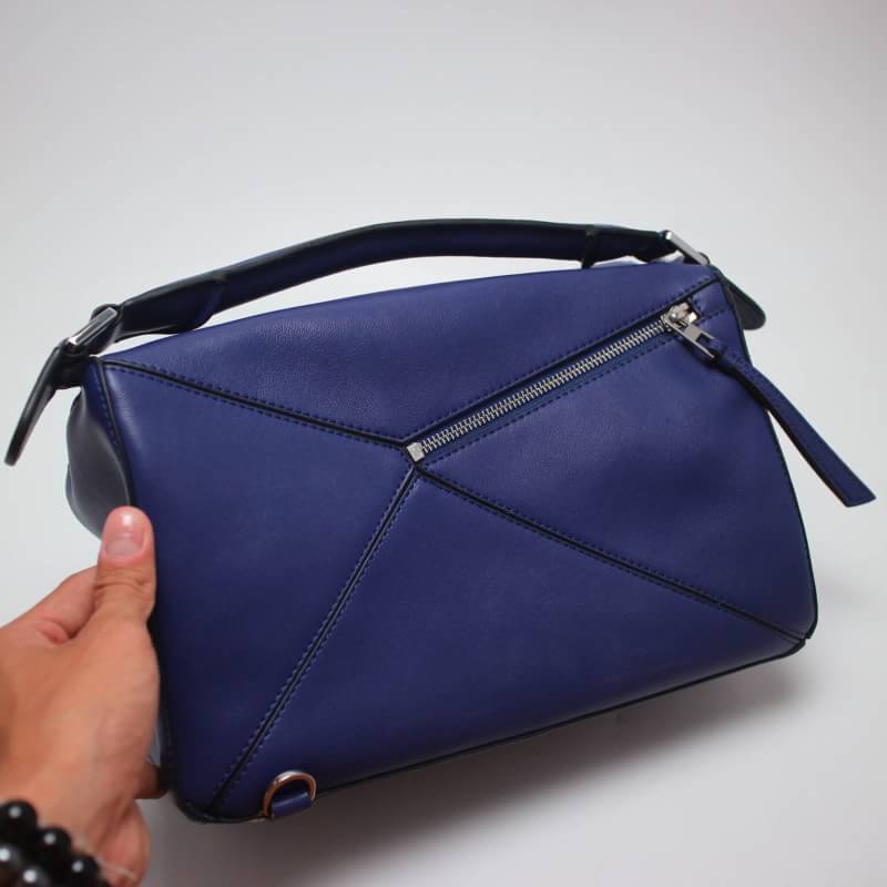 กระเป๋า loe puzzle bag 12 นิ้ว สีน้ำเงิน