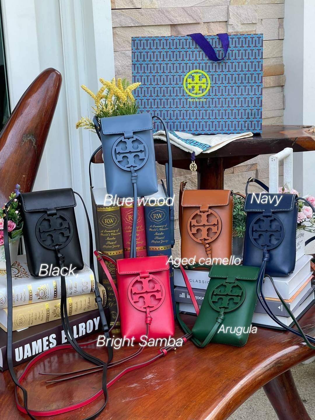 TORY BURCH MILLER METAL PHONE CROSSBODY (แอดไลน์ก่อนสั่งซื้อ)