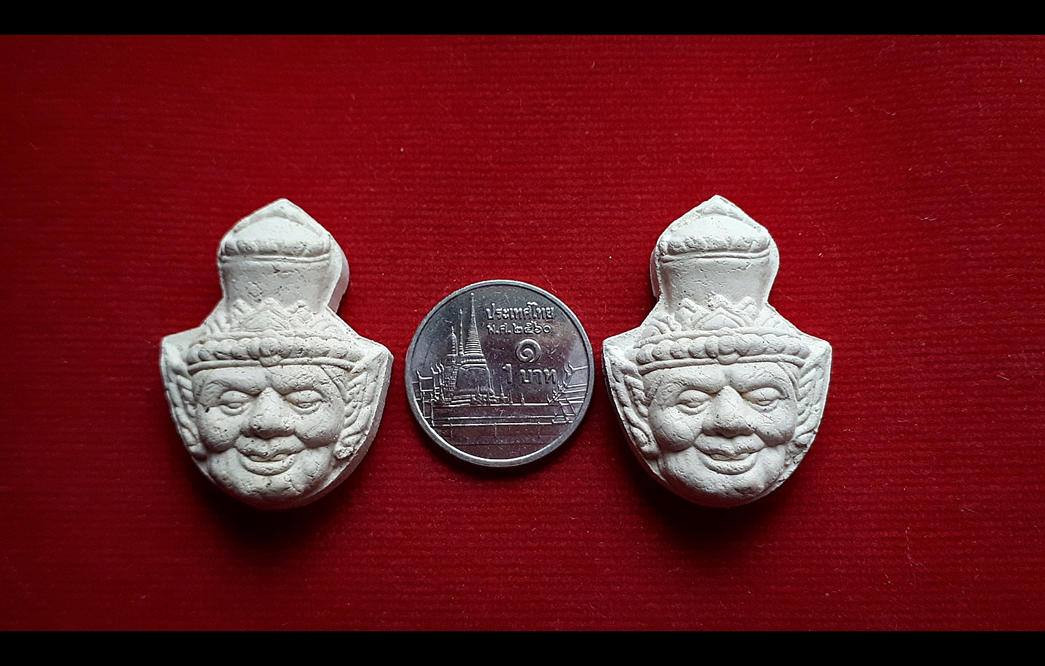 ปู่ฤาษีนารอท บรมครู เนื้อผง (ดุริยเทพประทานความสำเร็จ เสน่ห์เมตตามหานิยม ไม่ว่าจะมีการบูชาสิ่งใด หากไม่มีการเชิญท่านแล้วพิธีมักไม่สมบูรณ์) - หลวงพ่อเล็ก วัดท่าขนุน (อฐิษฐานจิต ปี2563 ณ วัดบ้านห้วยน้ำขาว))