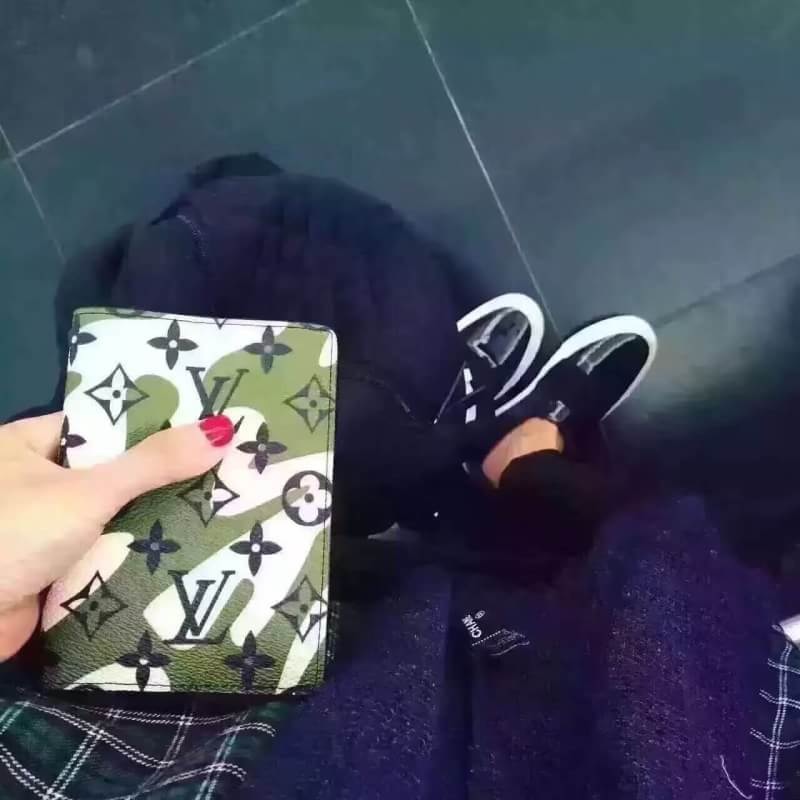 ซองใส่พาสปอร์ต l passport cover monogramouflage ลายทหาร