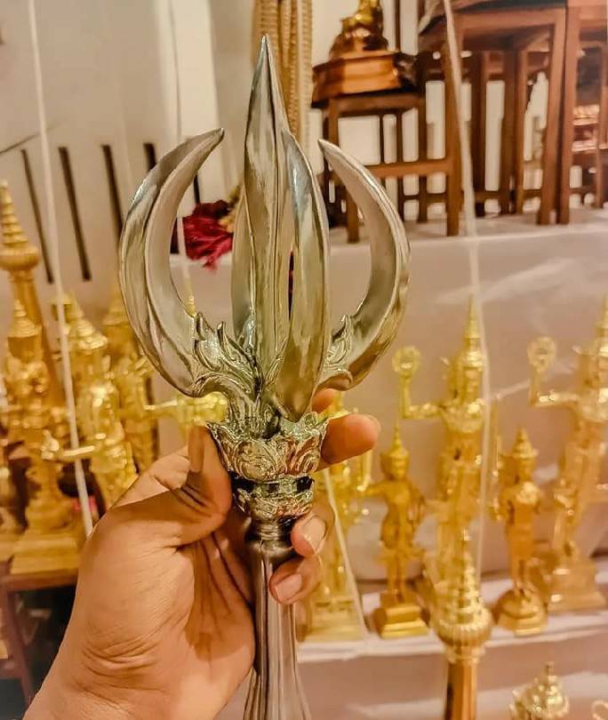 วชิราวุธ(สุดยอดอาวุธของพระอินทร์) ขนาดใหญ่ เนื้อโลหะแร่เงินยวง