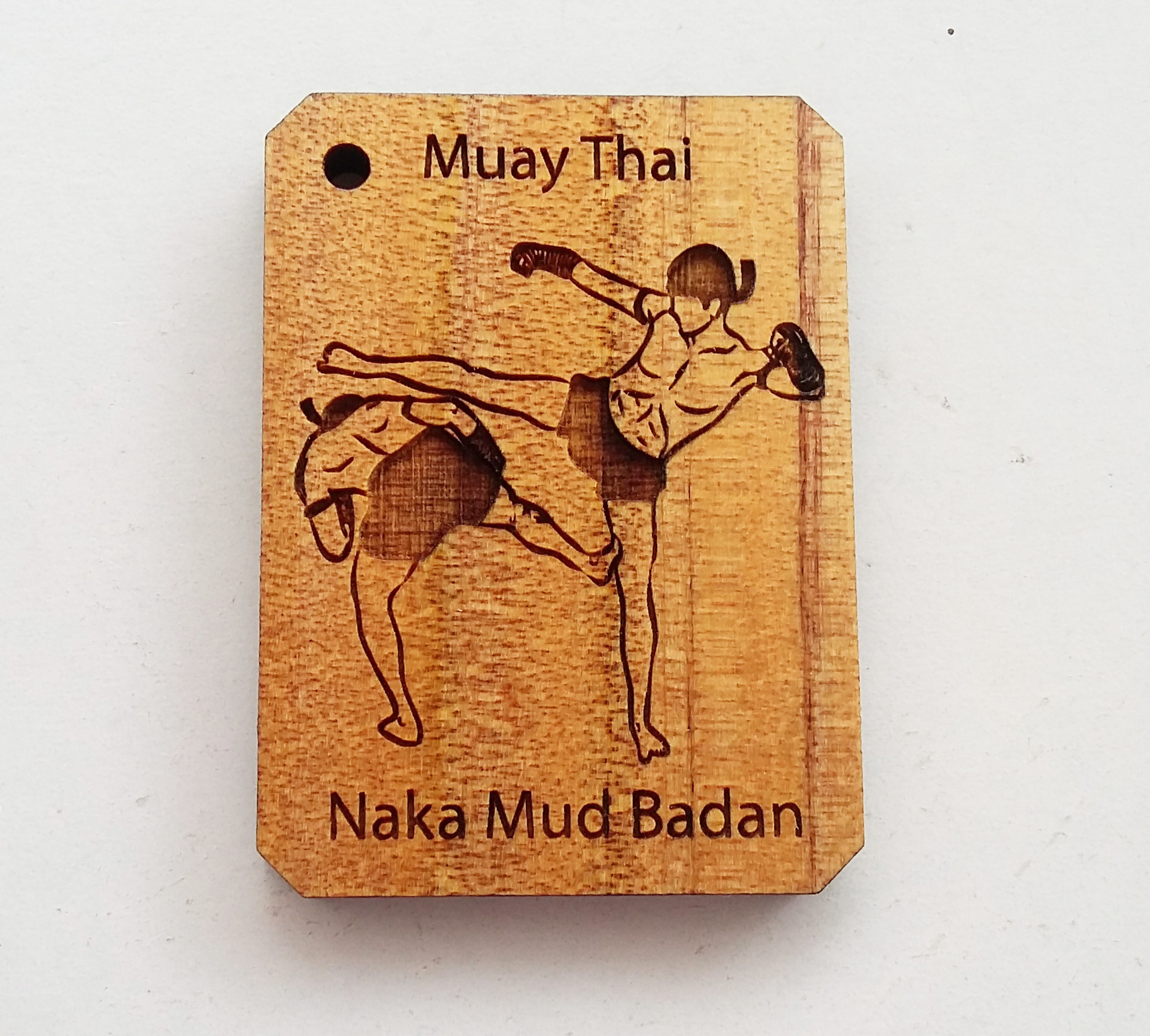 พวงกุญแจไม้แกะสลัก แม่ไม้มวยไทย-นาคามุดบาดาล