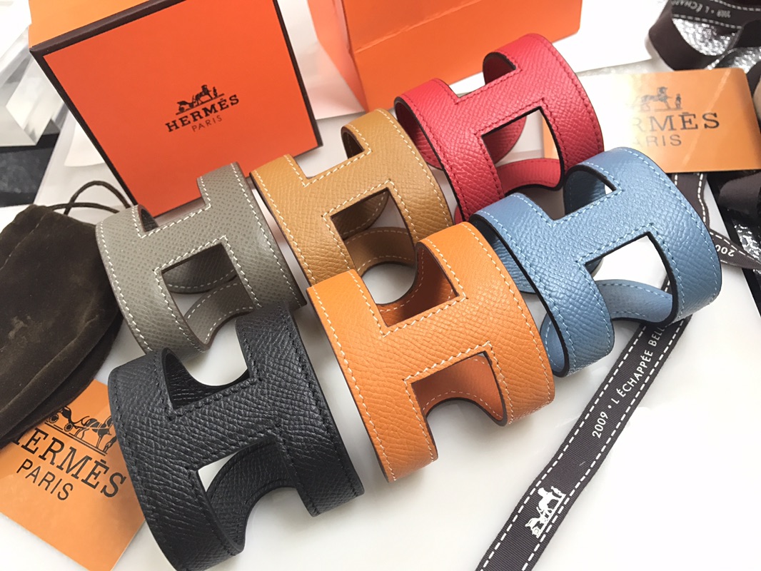กำไล hm h leather bracelet ไซส์ใหญ่ มีหลายสี