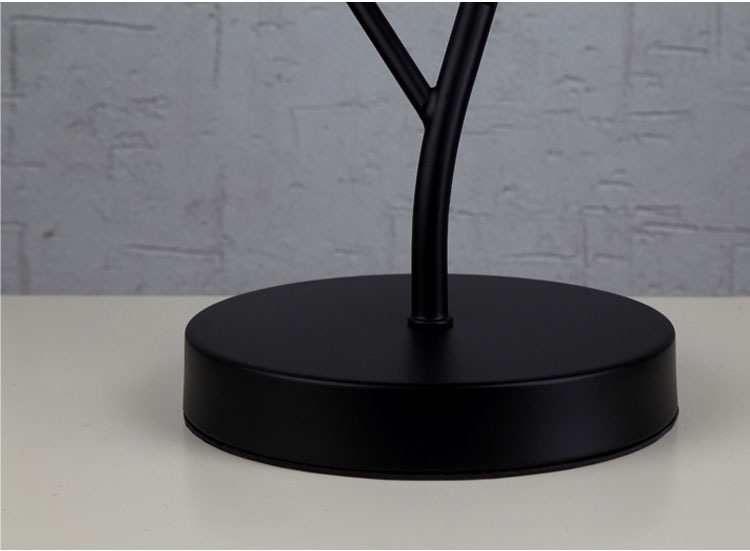 โคมไฟตั้งโต๊ะโมเดิร์นลายกิ่งไม้ สีดำ,สีขาว [T002]