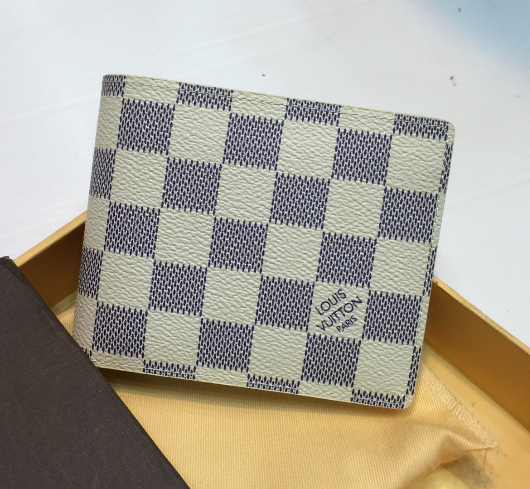 พร้อมส่ง กระเป๋าสตางค์ lv damier wallet ชาย ใบสั้น สีขาว