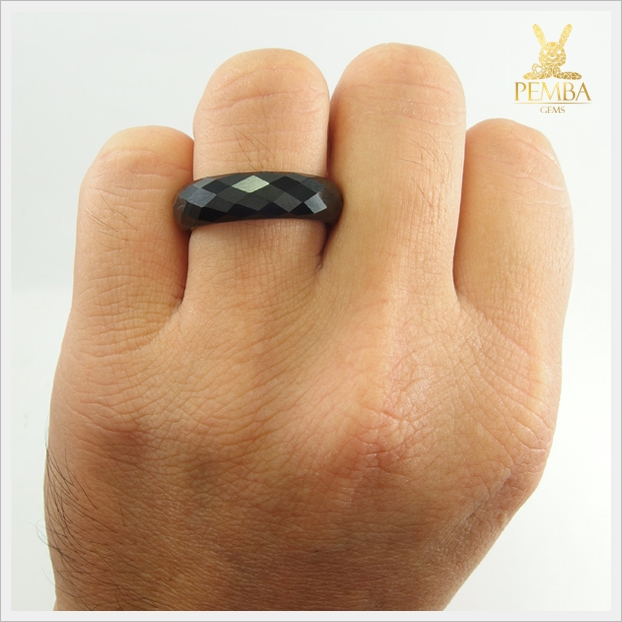 แหวนนิลแท้ ปลอกมีด เจียรไนเหลี่ยมทั้งวง เท่มีสไตล์