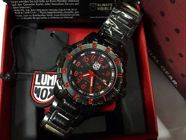 นาฬิกา luminox f 117 nighthawk สายเหล็กสีดำ กรอบตัวเลขสีแดง เกรด Mirror นาฬิกาแนวสปอร์ต ออกแบบให้หน่วยทหาร U.S.