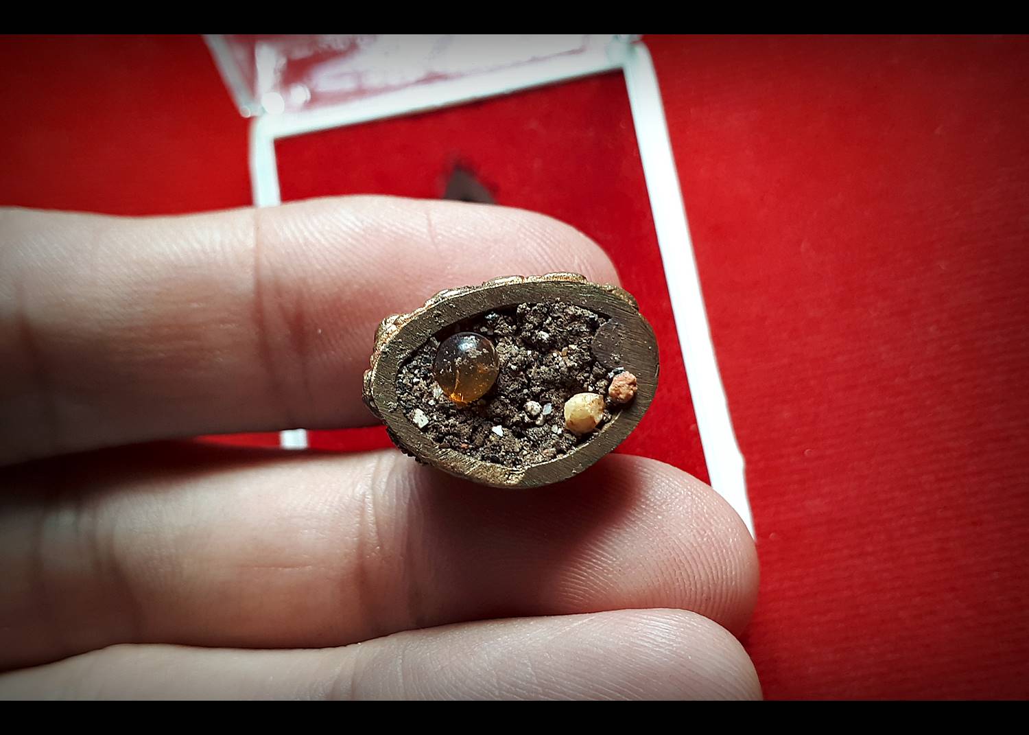 พระกริ่งชินบัญชร เนื้อชนวน ปี2556 (ใต้ฐานอุดมวลสาร) - หลวงพ่อหนุน วัดพุทธโมกข์