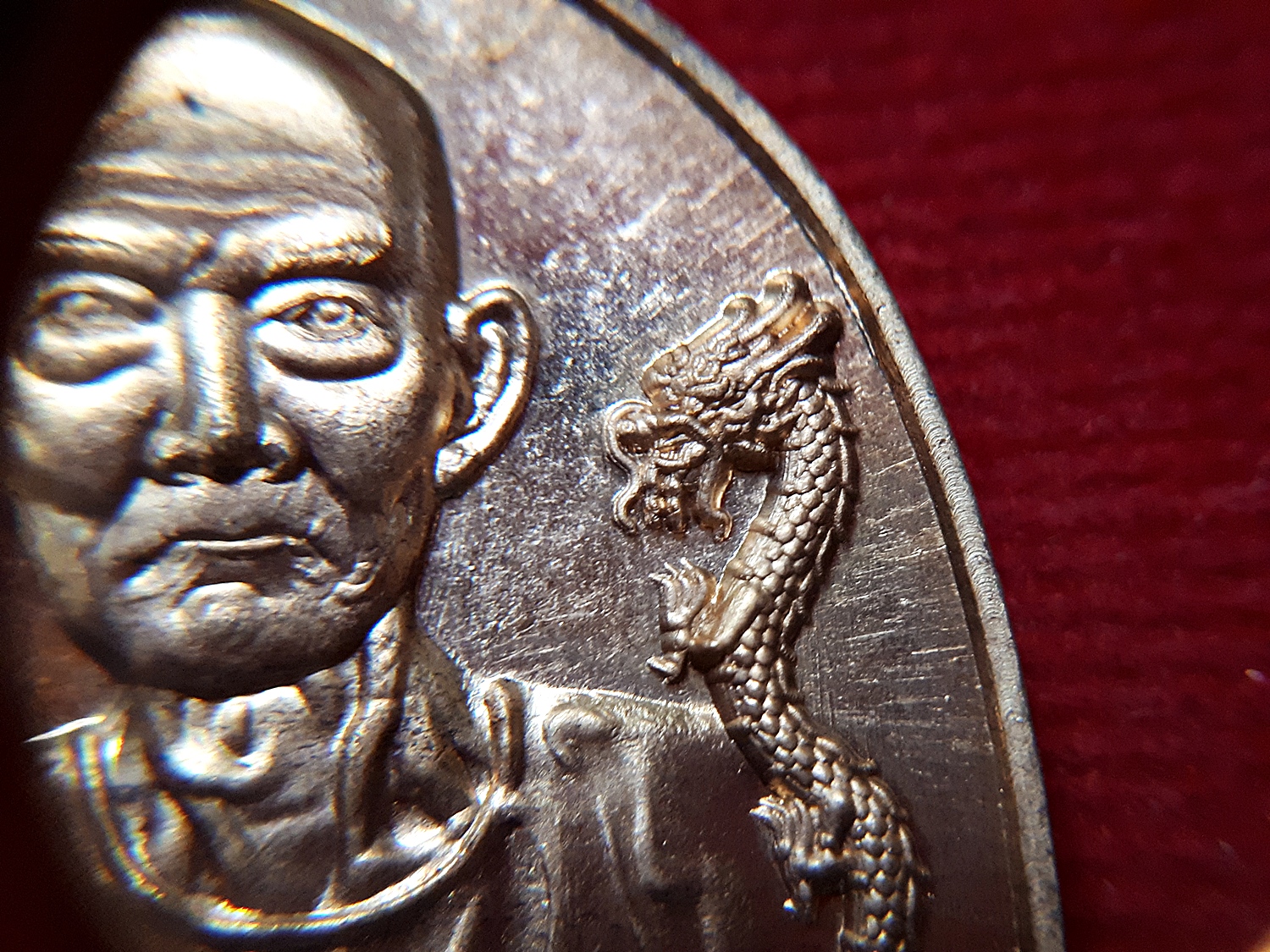 เหรียญมังกรคู่ เซียนแปะ วัดศาลเจ้า หลัง ยันต์10กา ไฉ่ซิ้งเอี๊ยะ(ท้าวเวสสุวรรณ)รับทรัพย์ร่ำรวย ปี2561 เนื้อสัตตะโลหะ(เน้นมวลสารเข้มข้น)(ชุดกรรมการ สร้างน้อย) #รับประกันแท้