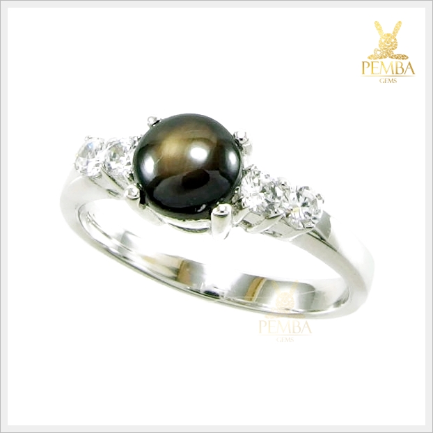 แหวน Black Star Sapphire สวยเก๋น่าค้นหา แหวนพลอยแท้