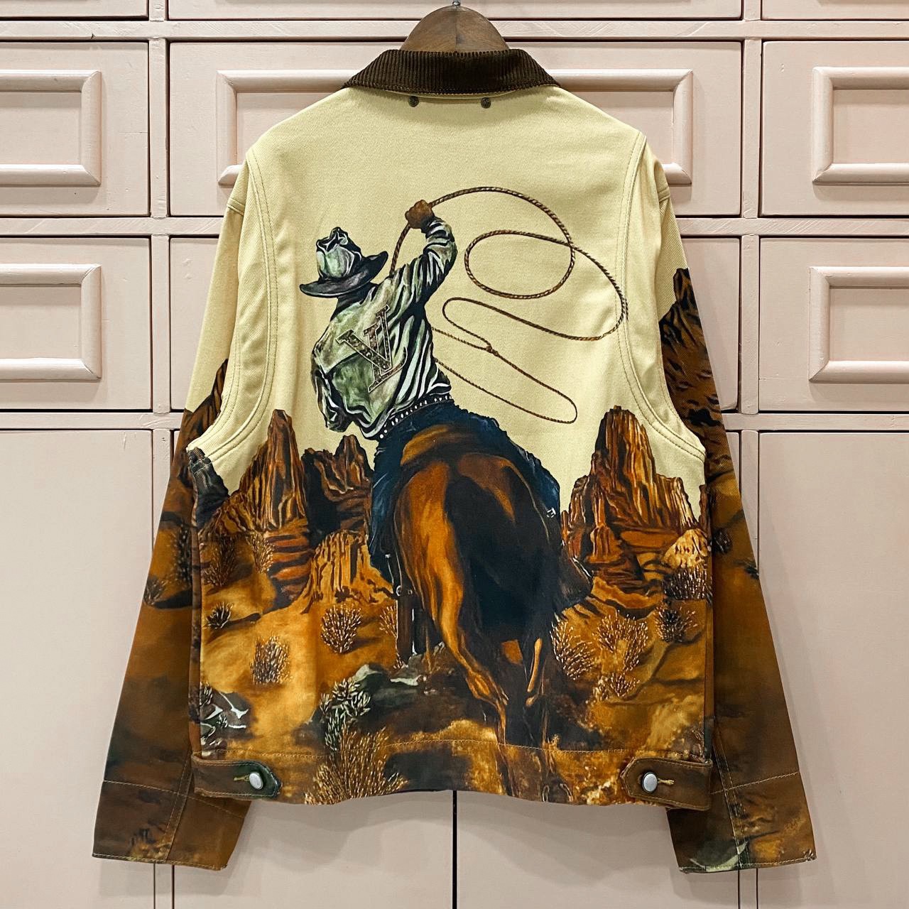 เสื้อ jacket lv size s-xl