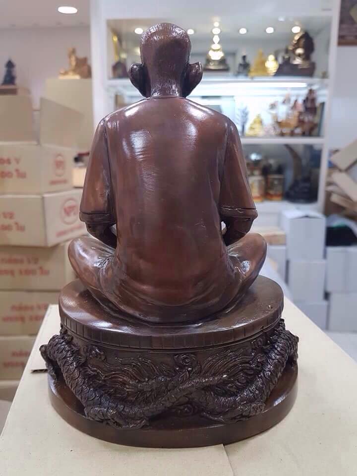 เซียนแปะโรงสี วัดศาลเจ้า องค์ใหญ่ ขนาดบูชา 9นิ้ว ฐานมังกร เนื้อโลหะรมดำ