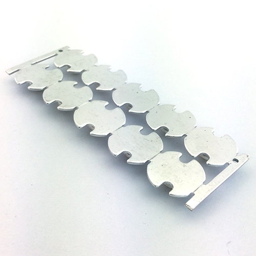 หลอด CREE XRE Q5 Cool Warm White (แสงเหลือง) LED Emitter with 16MM Aluminum Base (ชิ้นละ)