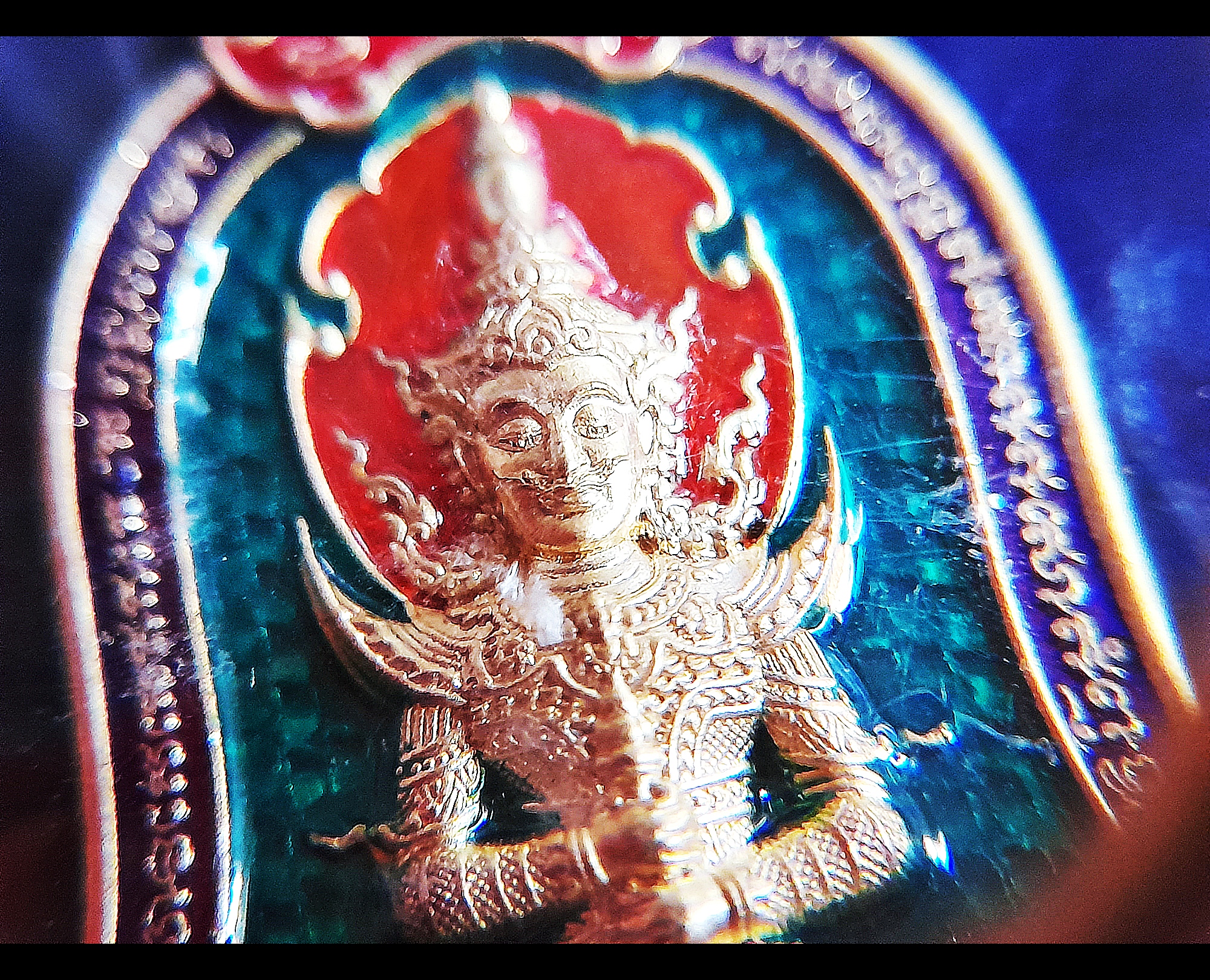 เหรียญท้าวเวสสุวรรณ ปางหน้าเทพบุตร หลังยันต์เกราะเพรช(ตอกโค็ดเจดีย์ ตอกเลขไทย รันเลข สลักนาม หลวงพ่อเล็ก วัดท่าขนุน และยันต์ต่างๆ) เนื้อทองทิพย์ลงยาเขียว ปี2564 #รับประกันแท้ - หลวงพ่อเล็ก วัดท่าขนุน ปลุกเสกเดี่ยว (ณ อุโบสถ วัดท่าขนุน)