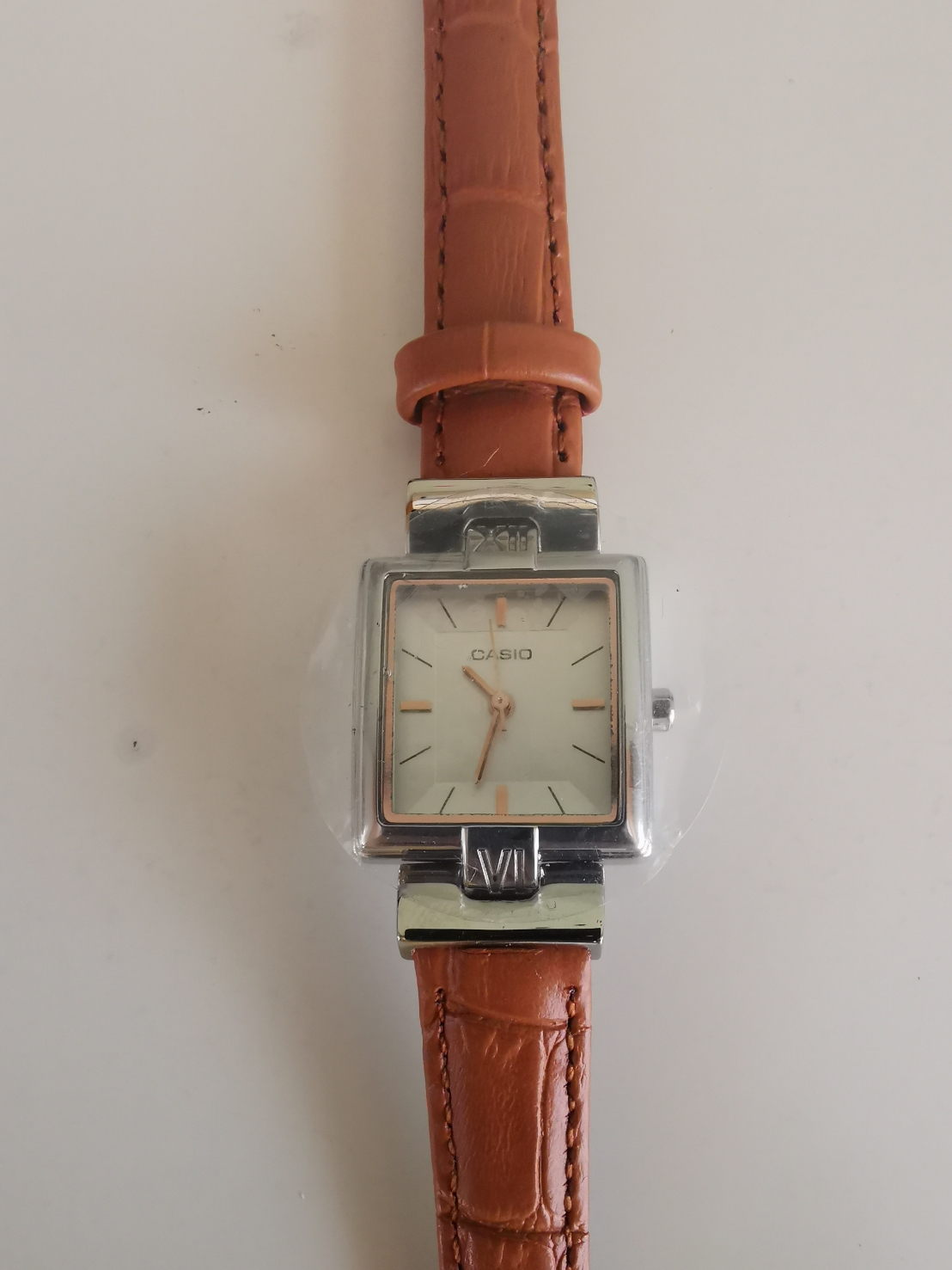 Karnvera Shop นาฬิกาข้อมือผู้หญิง Casio Standard Analog Woman Watch LTP-1354L-7C2 (สินค้าราคาพิเศษ ไม่มีกล่อง)