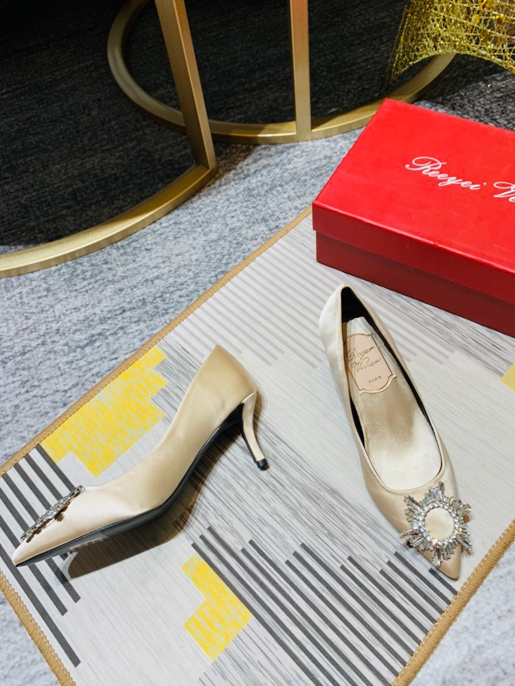 รองเท้า rv 34-40 ใส่ออกงาน งานแต่ง 2.5 นิ้ว