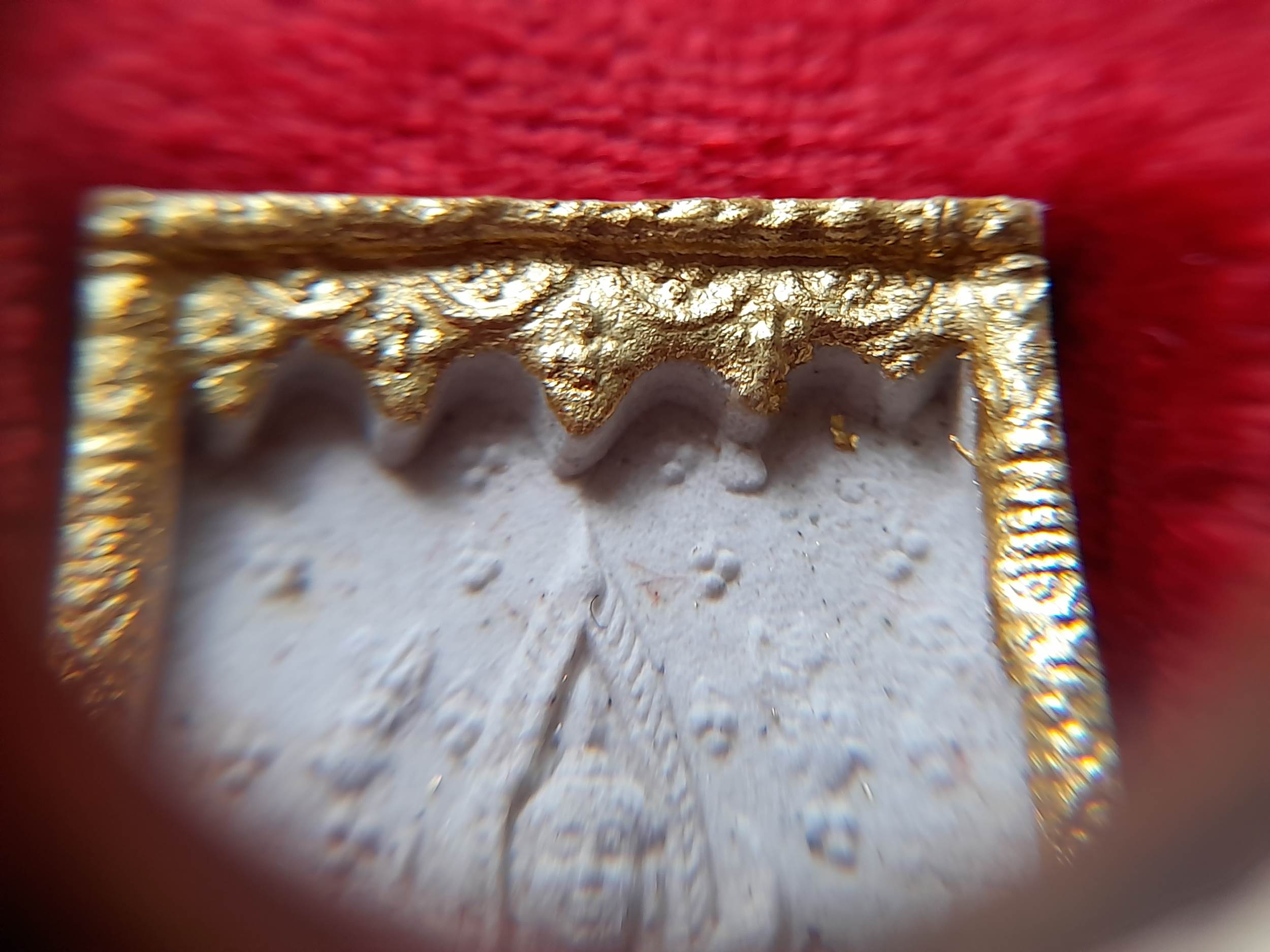 พระพุทธชินราช หลัง รูปเหมือน หลวงพ่อยงยุทธ ออกธุดงค์ ปิดทองเดิม เนื้องผง(เส้นผมเกศา พลอยเสก) + รูปหล่อ เต็มองค์ เนื้อโลหะ (ชุดกฐิน) ปี2537 #รับประกันแท้และทัน - หลวงพ่อยงยุทธ วัดเขาไม้แดง จ.ชลบุรี