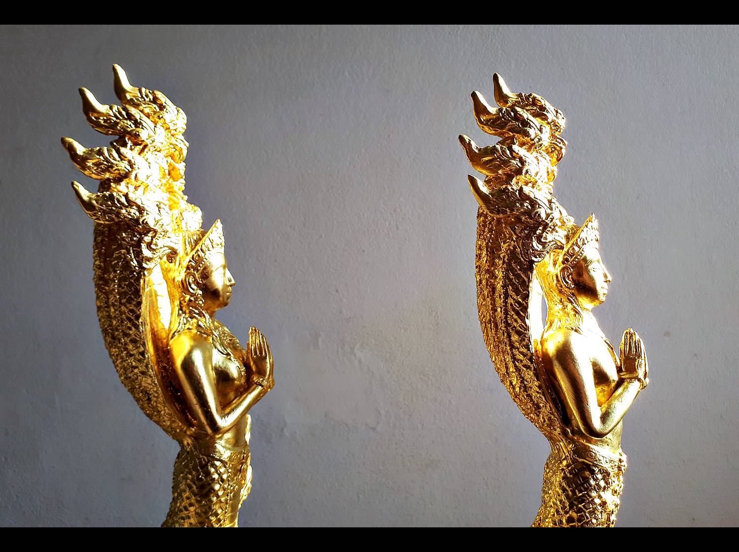 รูปหล่อ คู่ พญานาคราช ปางพรมมือ ปิดทอง (ท่านปู่นาคา-ศรีสุทโธ ท่านยานาคี-ศรีปทุมวัน) พญานาคปรก 7ตน 7เศียร โลหะทองเหลือง (ขนาดบูชา สูง15นิ้ว)