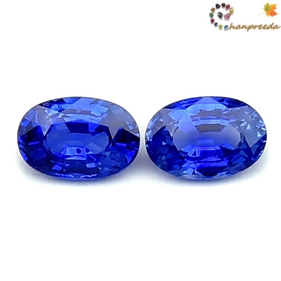 Couple Blue Sapphire พลอยไพลินรูปไข่คู่ มาบิล่า น้ำหนักรวม 1.37 กะรัต สีน้ำเงินหวานสวย สีน้า2 ความสะอาดมองตาเปล่าสะอาด 98%-99% ไฟดี เจียระไนสวย