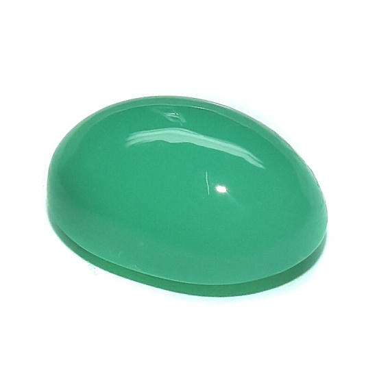 หยกออสเตรเลีย Chrysoprase รูปไข่หลังเบี้ย หนัก 37.05 กะรัต สีเขียวโทนหวานสวย