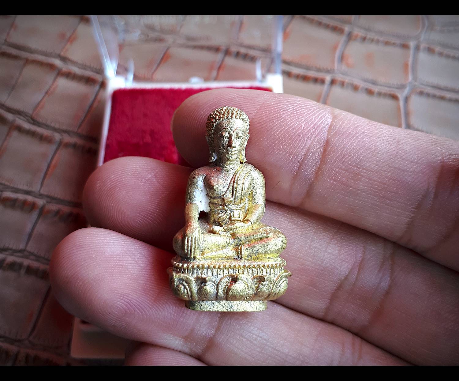 รูปหล่อ พระปัจเจกพระพุทธเจ้า รุ่นแรก (ขนาดลอยองค์) เนื้อชนวน ครูบากฤษดา วัดสันพระเจ้าแดง(วัดป่ายาง) จ.ลำพูน ปี2562