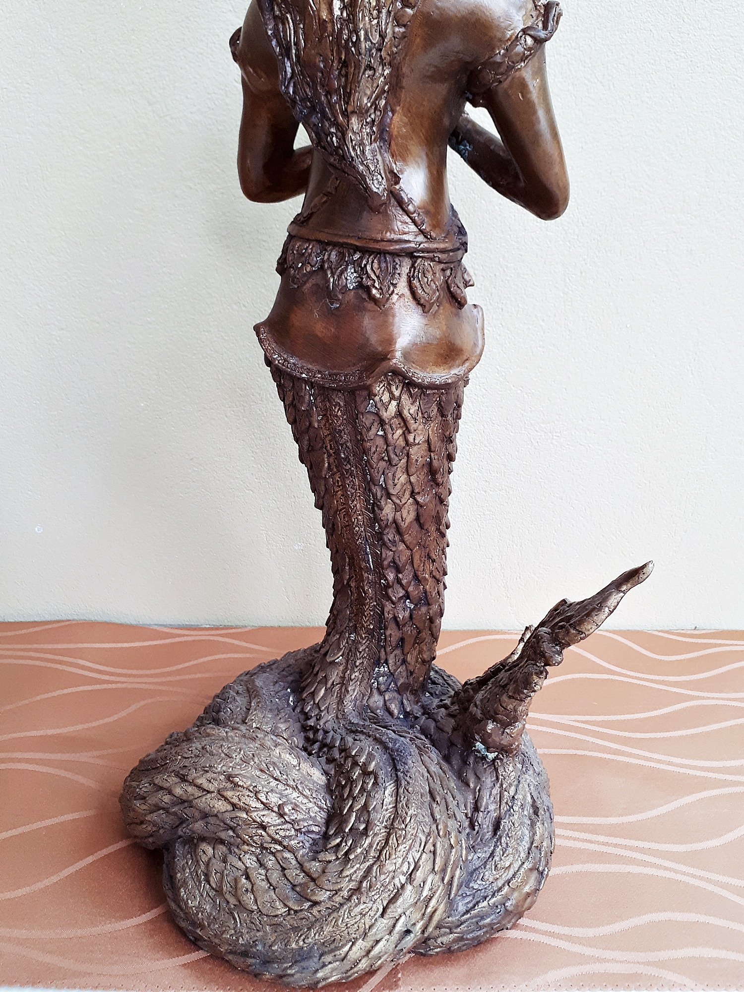 รูปหล่อ พญานาคราช คู่ (ท่านปู่นาคา-ปู่ศรีสุทโธ ท่านยานาคี-ศรีปทุมวัน) พญานาคปรก 9ตน 9หัว โลหะทองเหลืองรมดำ (ขนาดบูชา องค์ขนาดใหญ่ สูง 25นิ้ว) (ขายปลีก ขายส่ง)