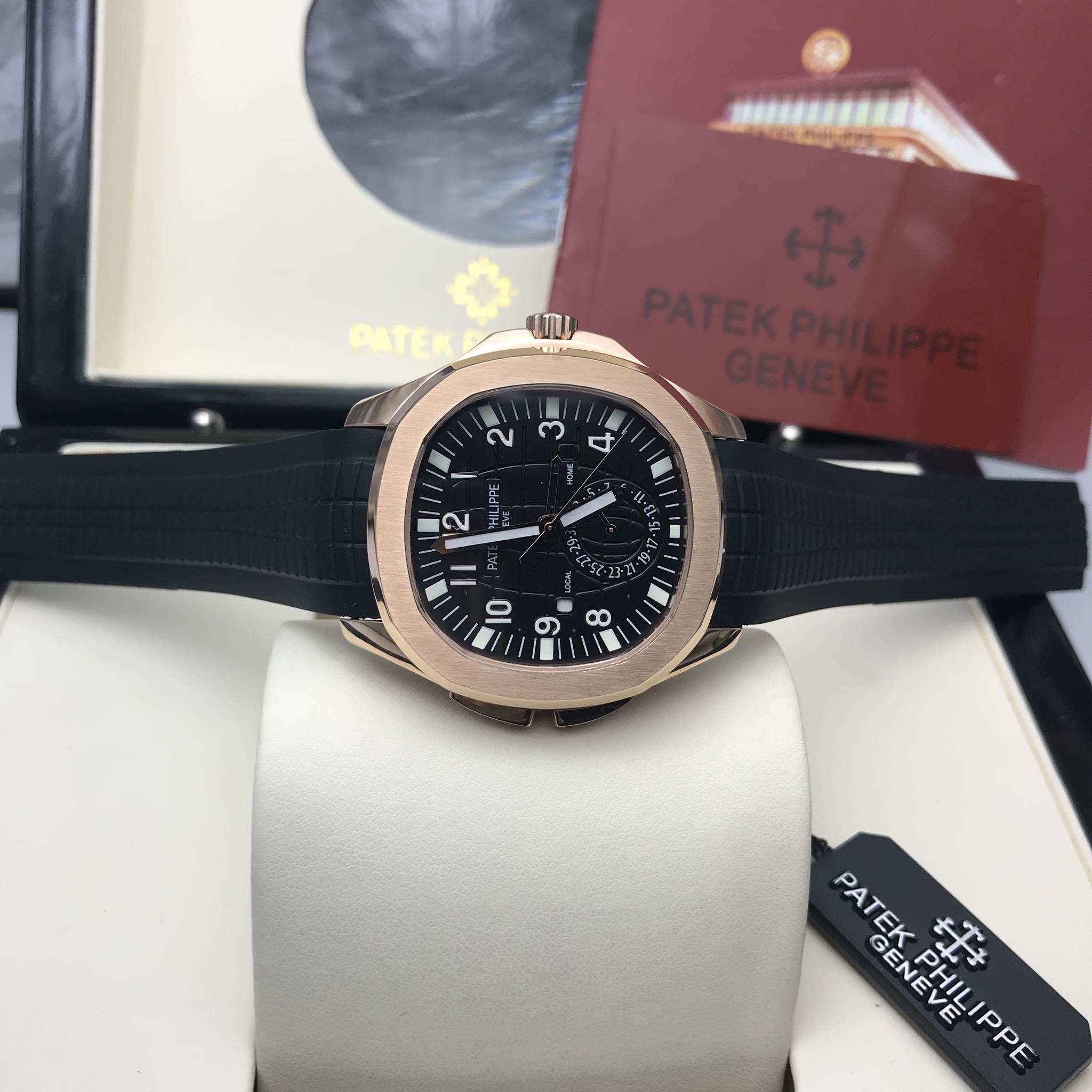 นาฬิกา Patek Philippe Aquanaut Travel Time Reference 5164R หน้าดำขอบพิ้ง