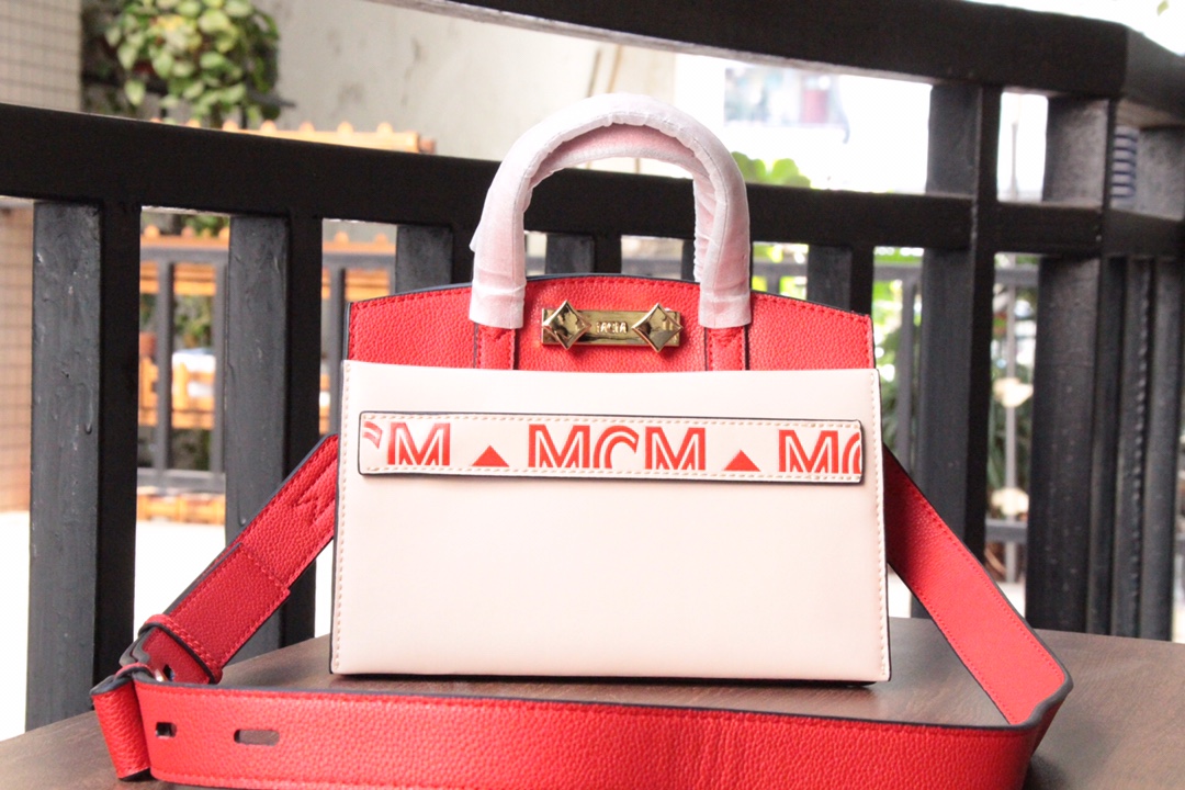 กระเป๋า mcm Milano 9 นิ้ว